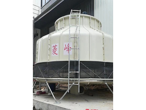 圓形冷卻水塔