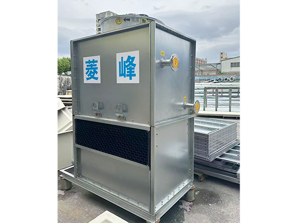 復合流閉式冷卻塔
